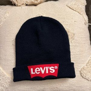 Levi’s beanie.